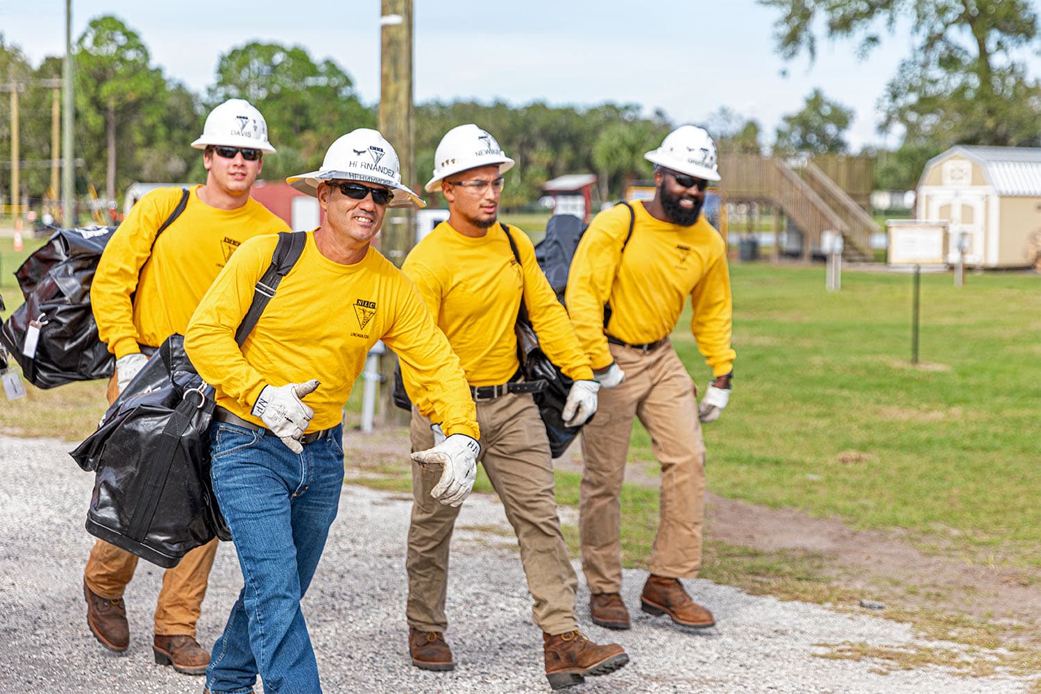 ELP students walking with their bags in Florida.